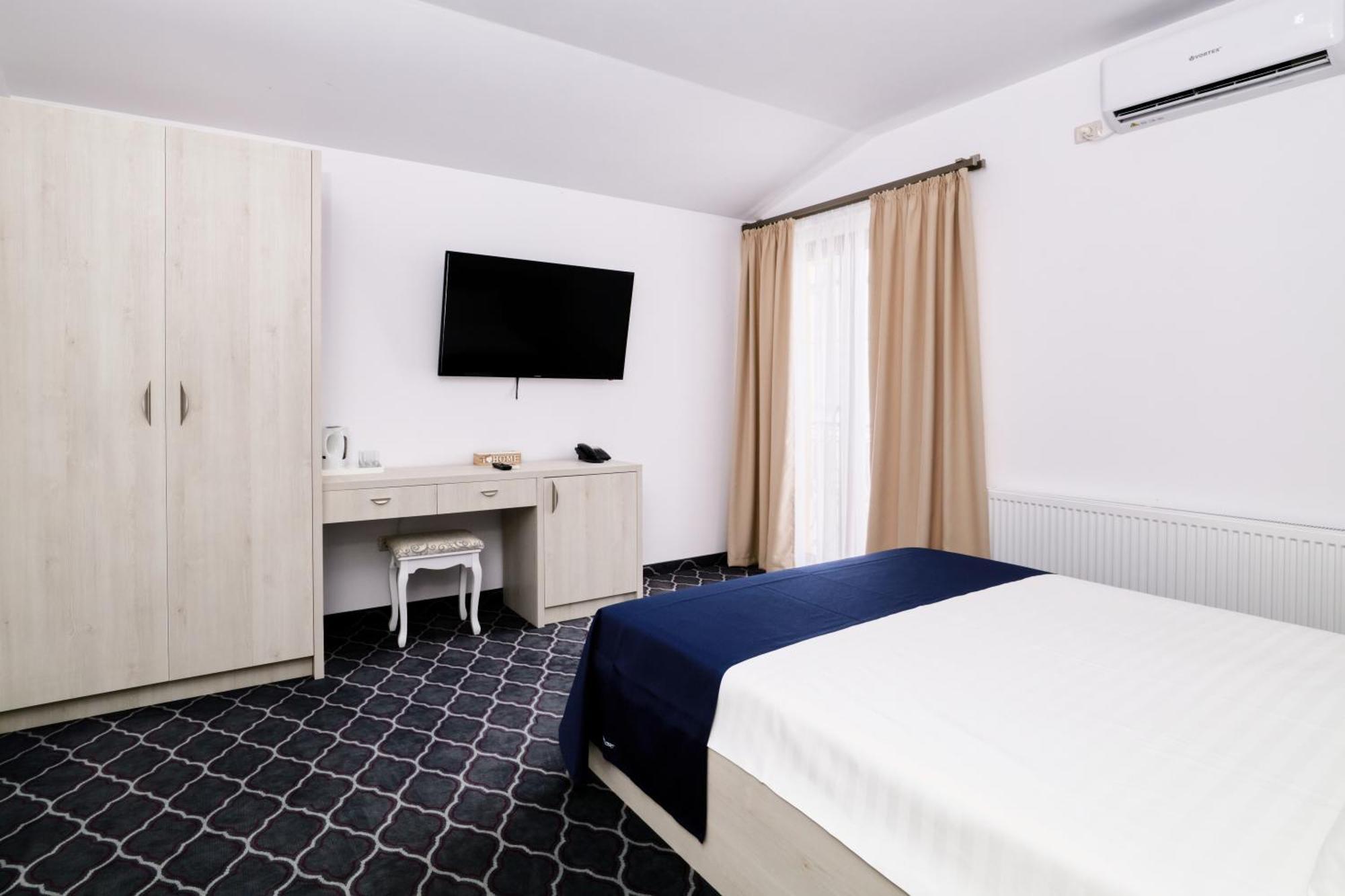 Eros Beach Resort นาโวดาริ ภายนอก รูปภาพ